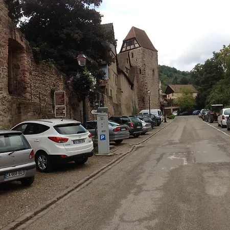 Chez Marianne Daire *